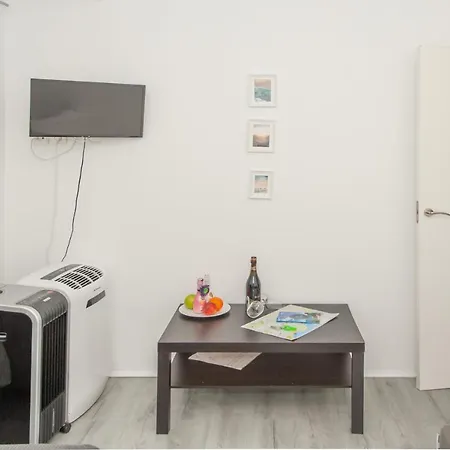 Du Soleil Apartment *