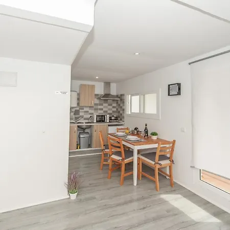 Du Soleil Apartment *